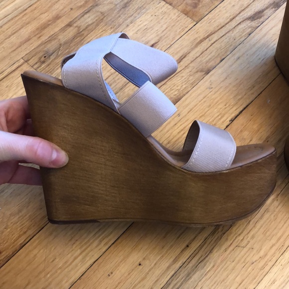 NWOT Steve Madden Wedges! - Picture 2 of 2